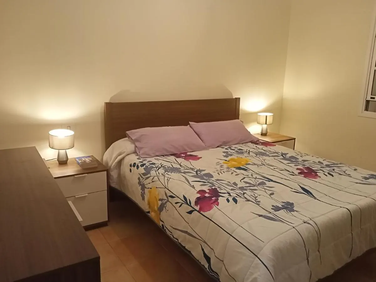 Cheerful 3 Bedroom Town House With Garage Tegueste 펜션