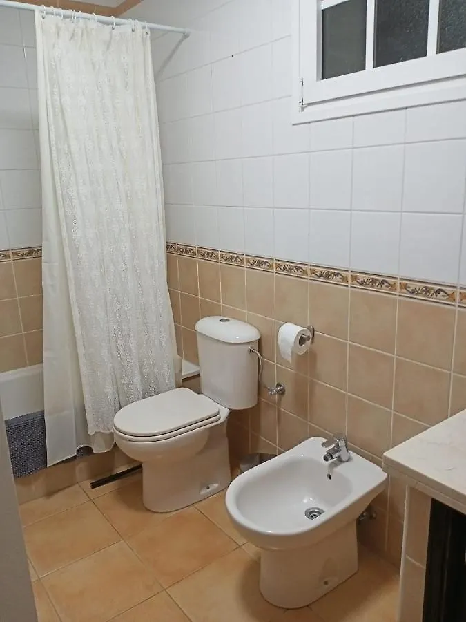 Cheerful 3 Bedroom Town House With Garage Tegueste