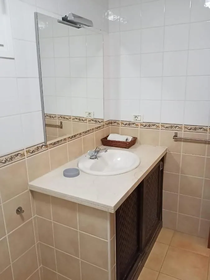 Cheerful 3 Bedroom Town House With Garage Tegueste 0*,  España